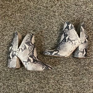 Steve Madden Snake Skin boots